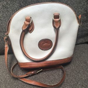 ✨ Dooney & Bourke Bag ✨